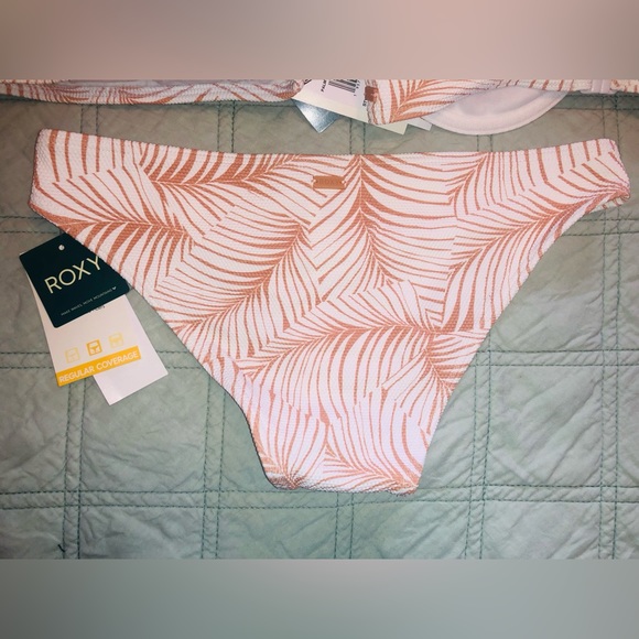 Roxy bikini (M) - Picture 15 of 15